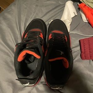Jordan 4 red thunder size 11